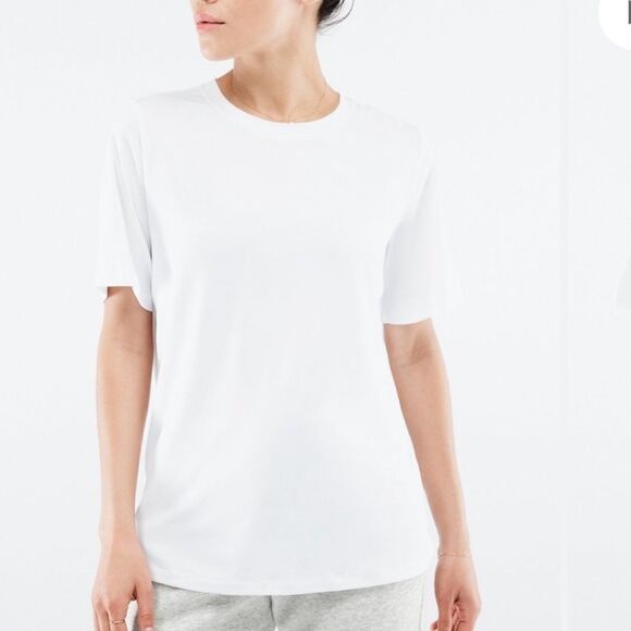 Fabletics Blake Short Sleeve Tee White Small NWT in packaging - Picture 1 of 5